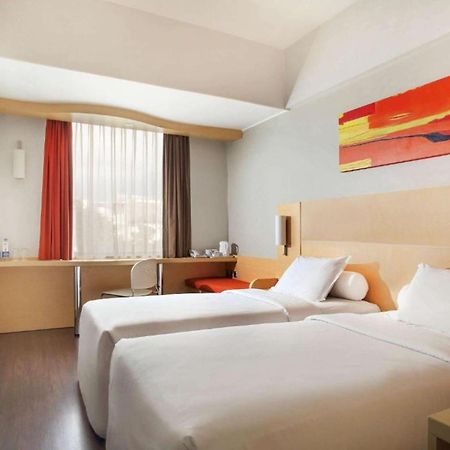 Horison Arcadia Wahid Hasyim Hotel Jakarta Luaran gambar